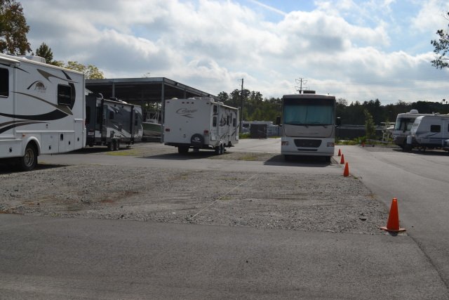 Secure+Self+Storage+-+Outside+2 (1) vehicle storage